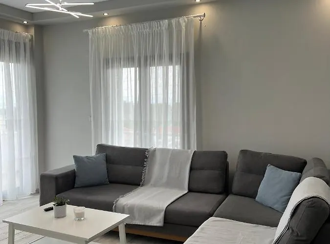 Luxury Esmeralda Sozopoli