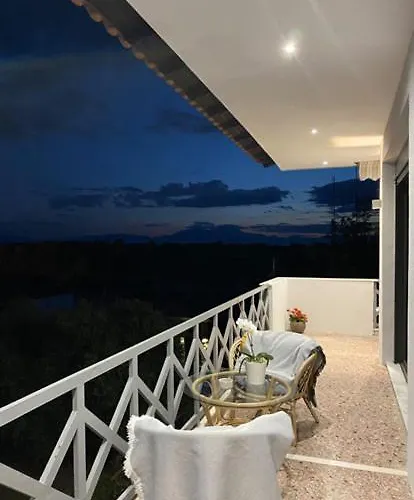Luxury Esmeralda